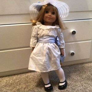 Nellie American girl doll (outfit included) (rare)